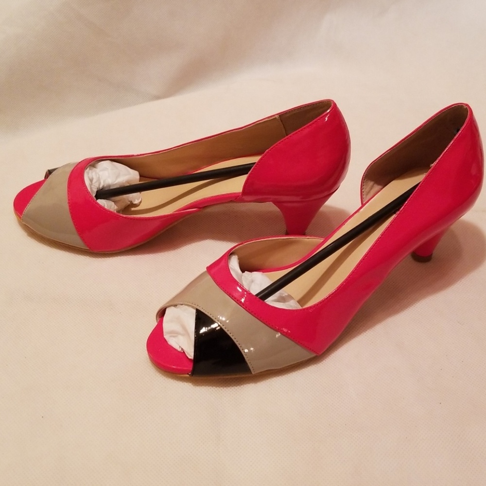 <Bijou New York> Red/Multi Peep Toe Pump - Size 8M